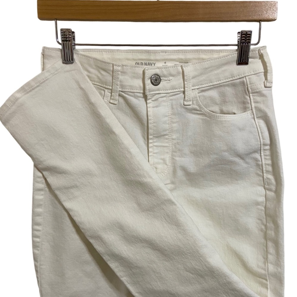 Old Navy WOW‎ Straight Jeans White High Rise Stretch Preppy Minimalist 4 Short